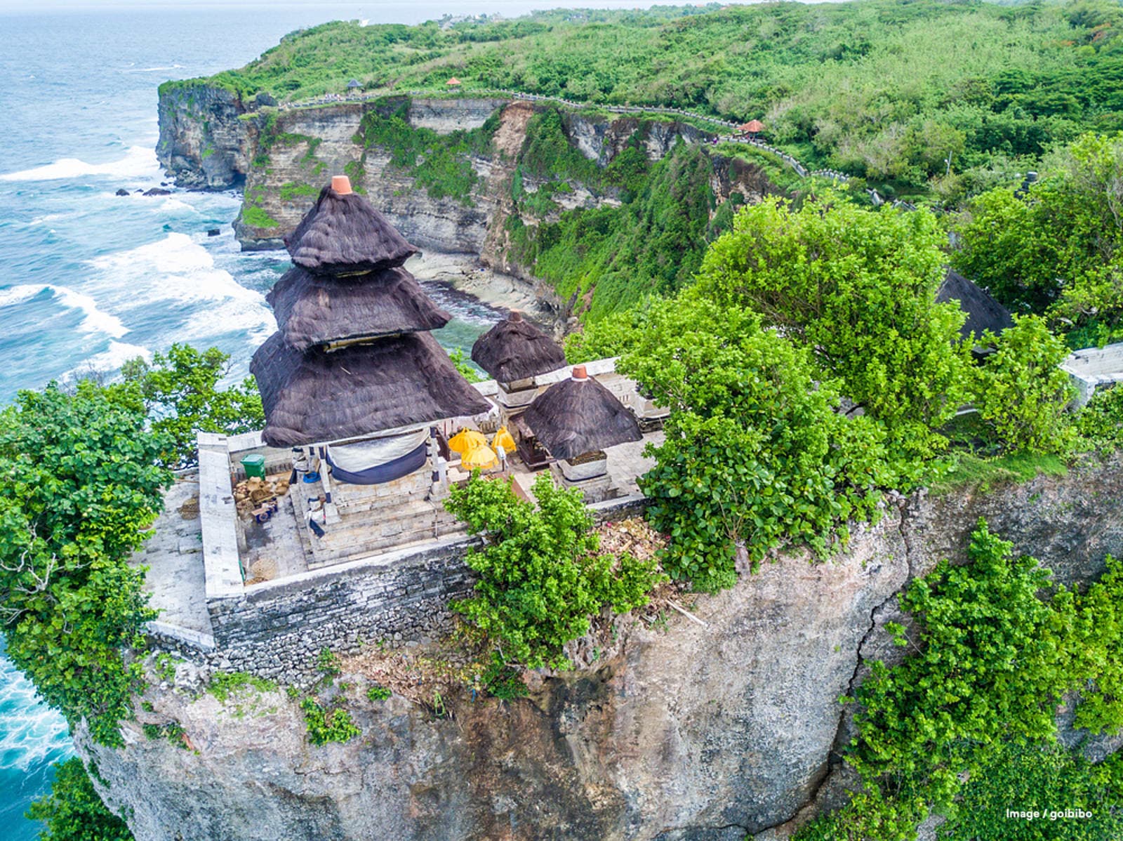Your guide to Uluwatu Temple